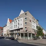 Stadthotel 3*