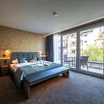 Stadthotel מלון מונסטר