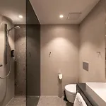 Stadthotel מלון 3*