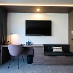 מלון Stadthotel 3*