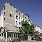 Stadthotel Hotel 3*