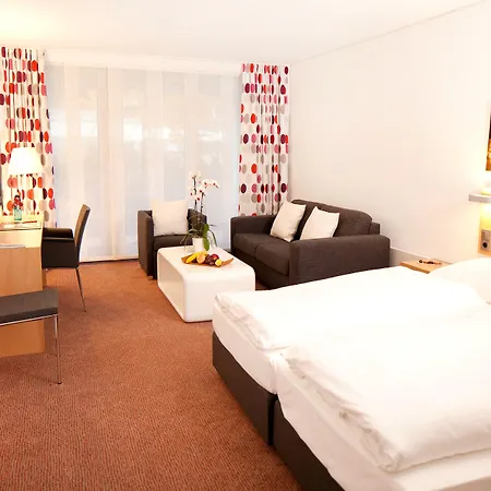 Stadthotel Hotel 3*