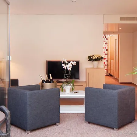 Stadthotel 3*